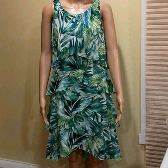 SLNY chiffon dress - Picture 1 of 3